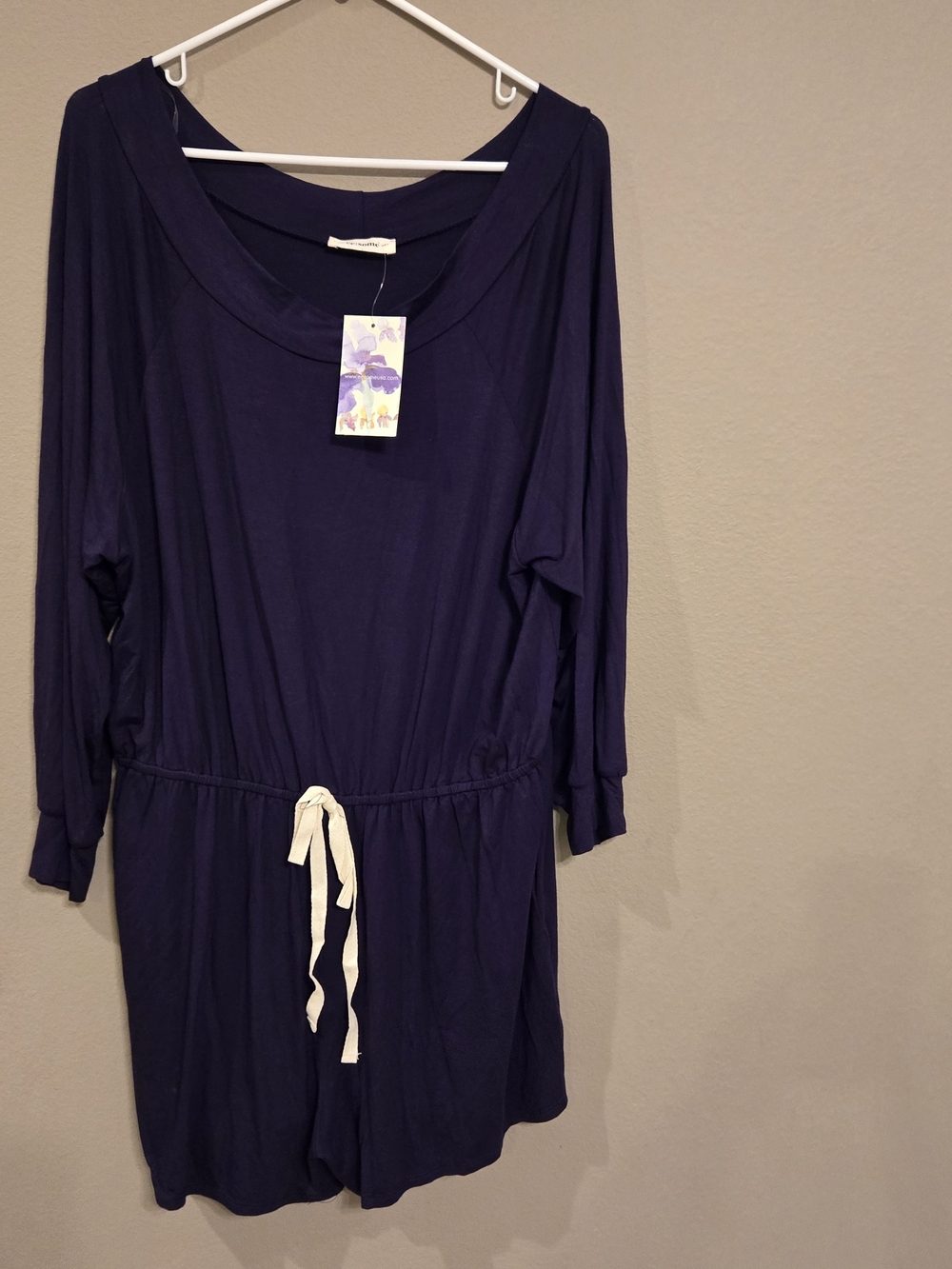 eesome Deep Navy  Scoop Neck Shorts Romper NWT